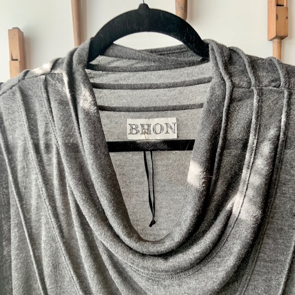 BHON elegant pullover, gray size Lg, $14 - Picture 5 of 7